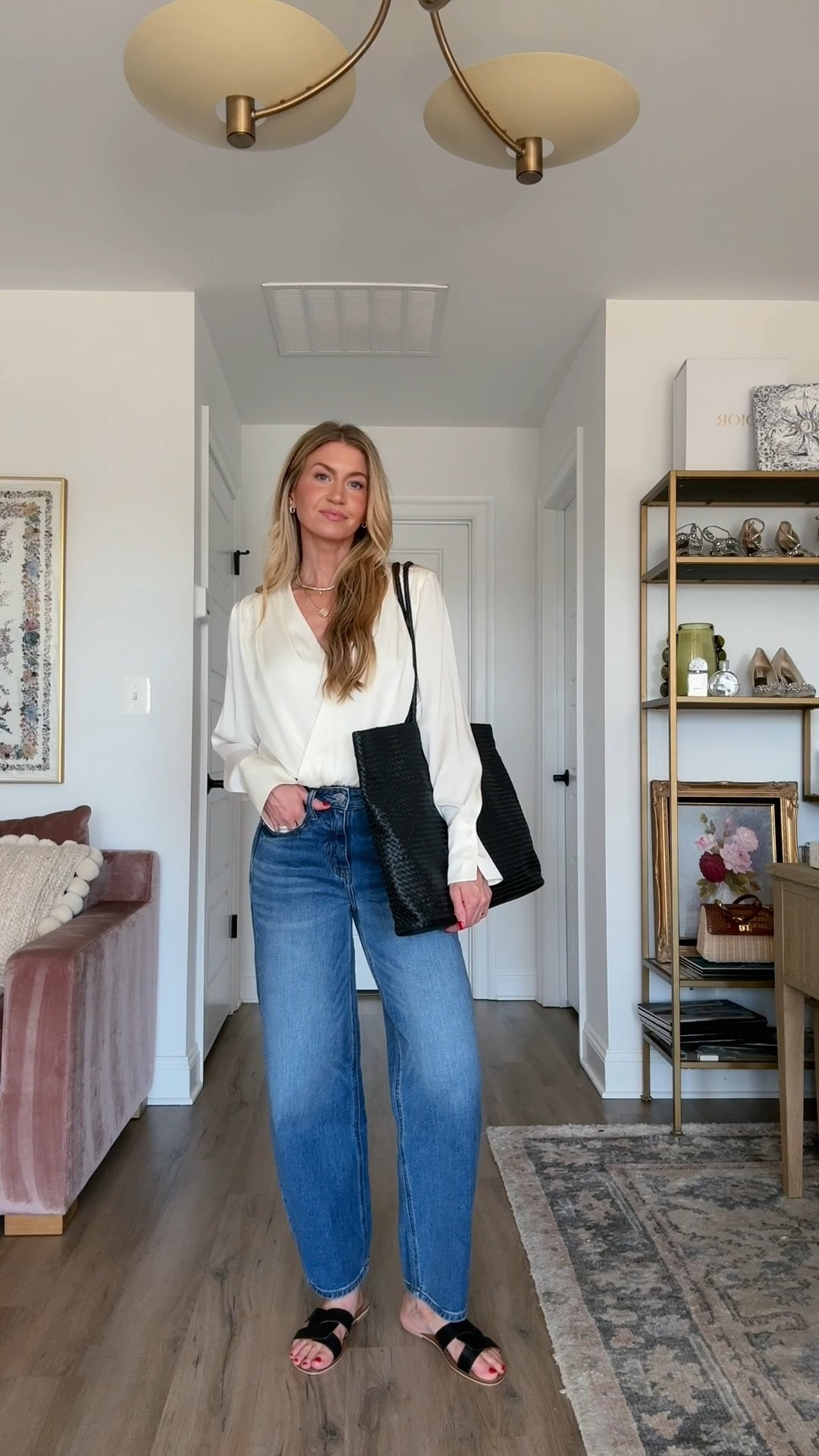 Loving this head to toe @Quince look perfect for a night out. #quincepartner 

Top runs TTS, wearing a S
Jeans run TTS, wearing a 25 in wash Atlantic Blue
Sandals run TTS, wearing an 8

#LTKdatenight 
#LTKstyle