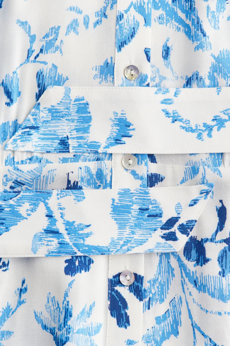 MAMA Before & After Shirt Dress - Short sleeve - Midi - White/blue floral - Ladies | H&M US | H&M (US + CA)