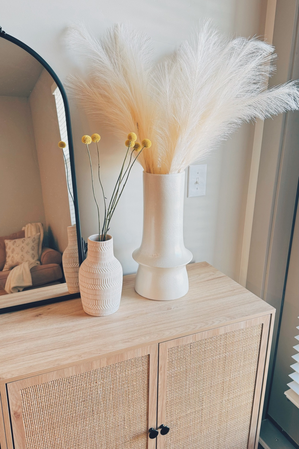 My console tables are on sale! 🌾🪞
Get 2 sideboard cabinets for $179

-dry flowers
-pampas
-arched black mirror
-modern vase
-console cabinet 
-neutral colors
-aesthetic 

#LTKSaleAlert #LTKSeasonal #LTKHome