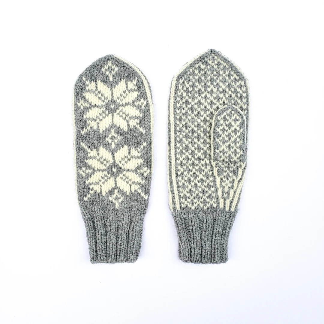 Women's Wool Mittens in Light Grey + White: Snowflake - Etsy | Etsy (US)