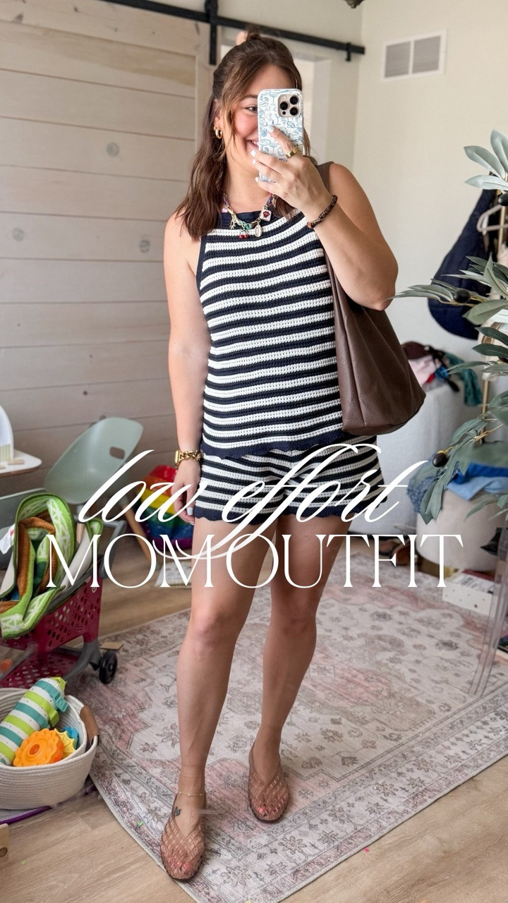 Size large // Part of a Matching mommy & me set and comfy ballet flats for casual days out. 
 

 #LTKootd #LTKmomlife #LTKMidsize