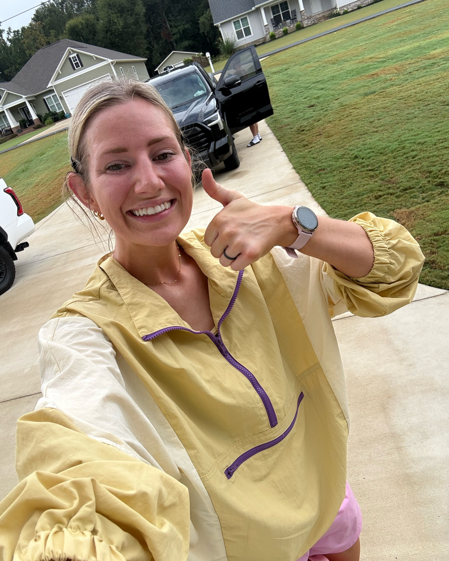 amazon looking like Free People 🤩😱😱
amazon dressed my top half for my run today 🤪

#LTKootd #LTKfitnessgoals #LTKmomlife
