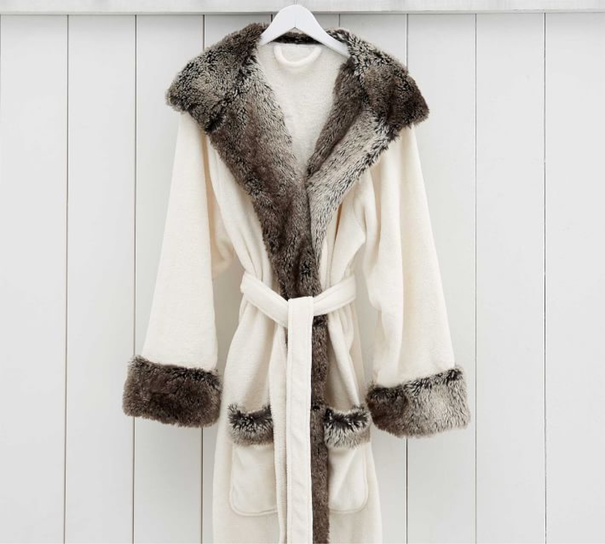 This robe would make an amazing Christmas gift for the women in your life and it’s on sale!!!!
I have it in medium and it is true to size  

#LTKSeasonal #LTKGiftGuide #LTKHoliday