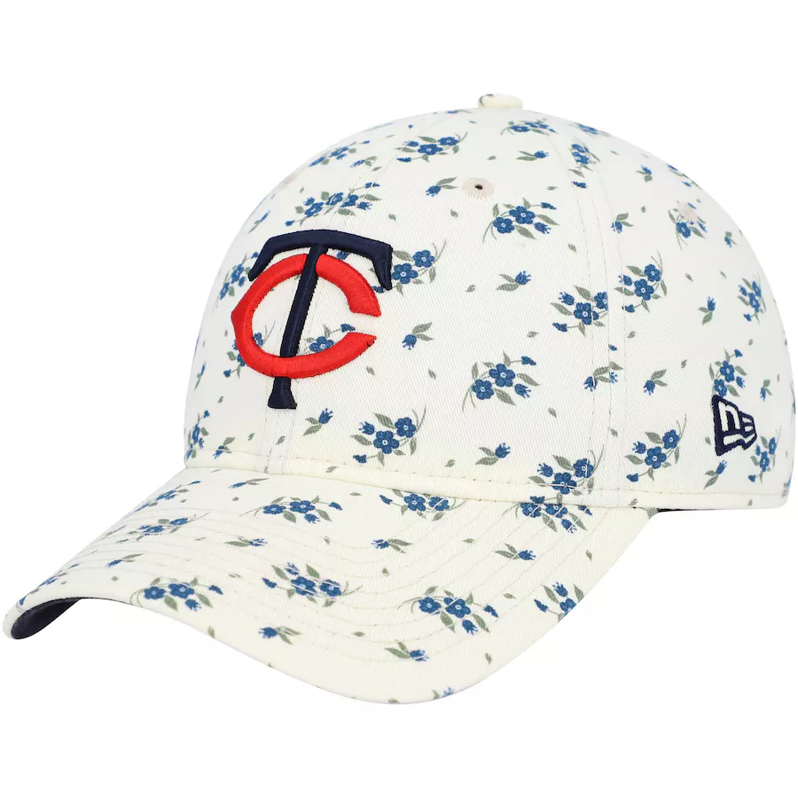 Women's New York Yankees New Era Cream Chrome Bloom 9TWENTY Adjustable Hat