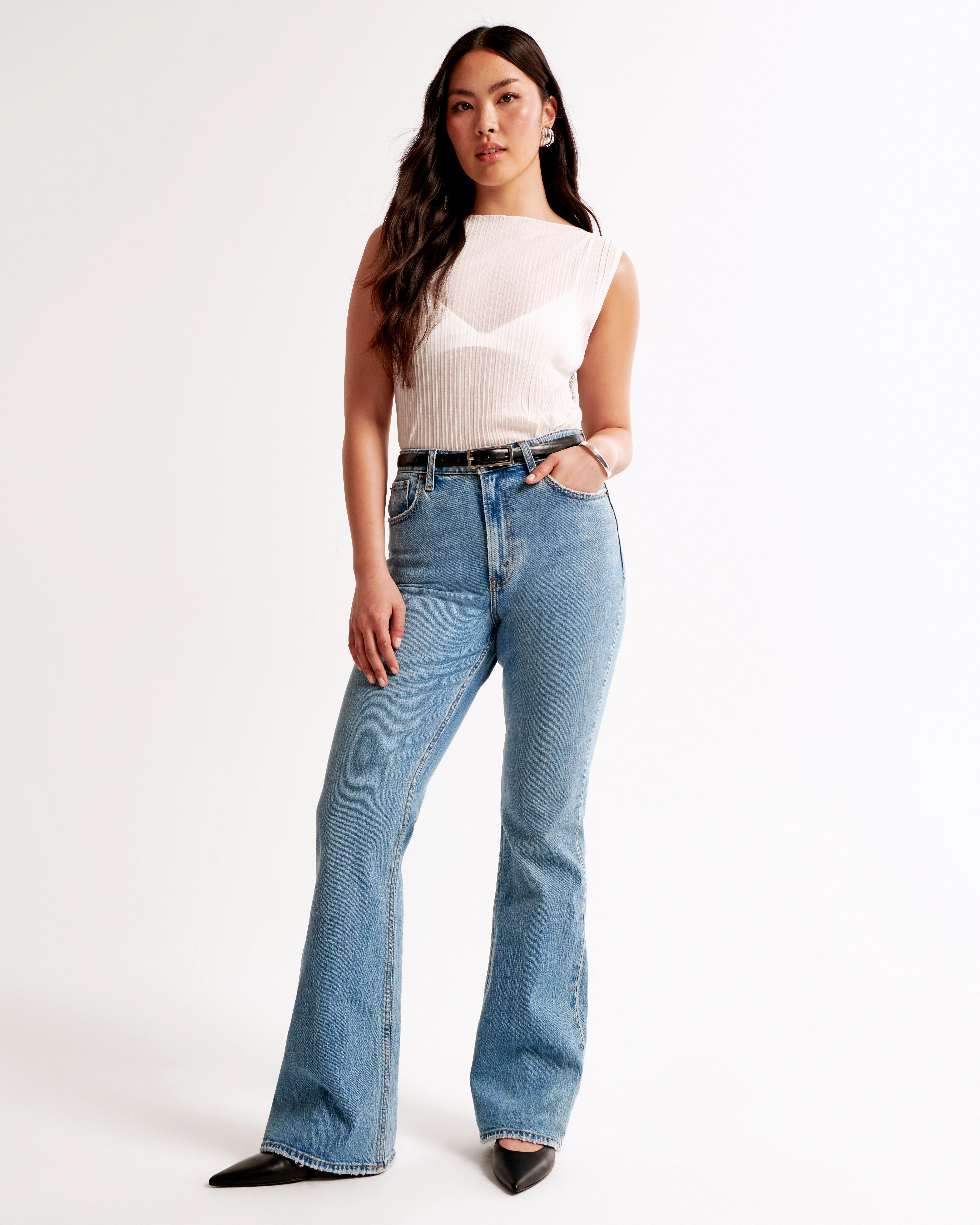 Curve Love High Rise Vintage Flare Jean | Abercrombie & Fitch (US)