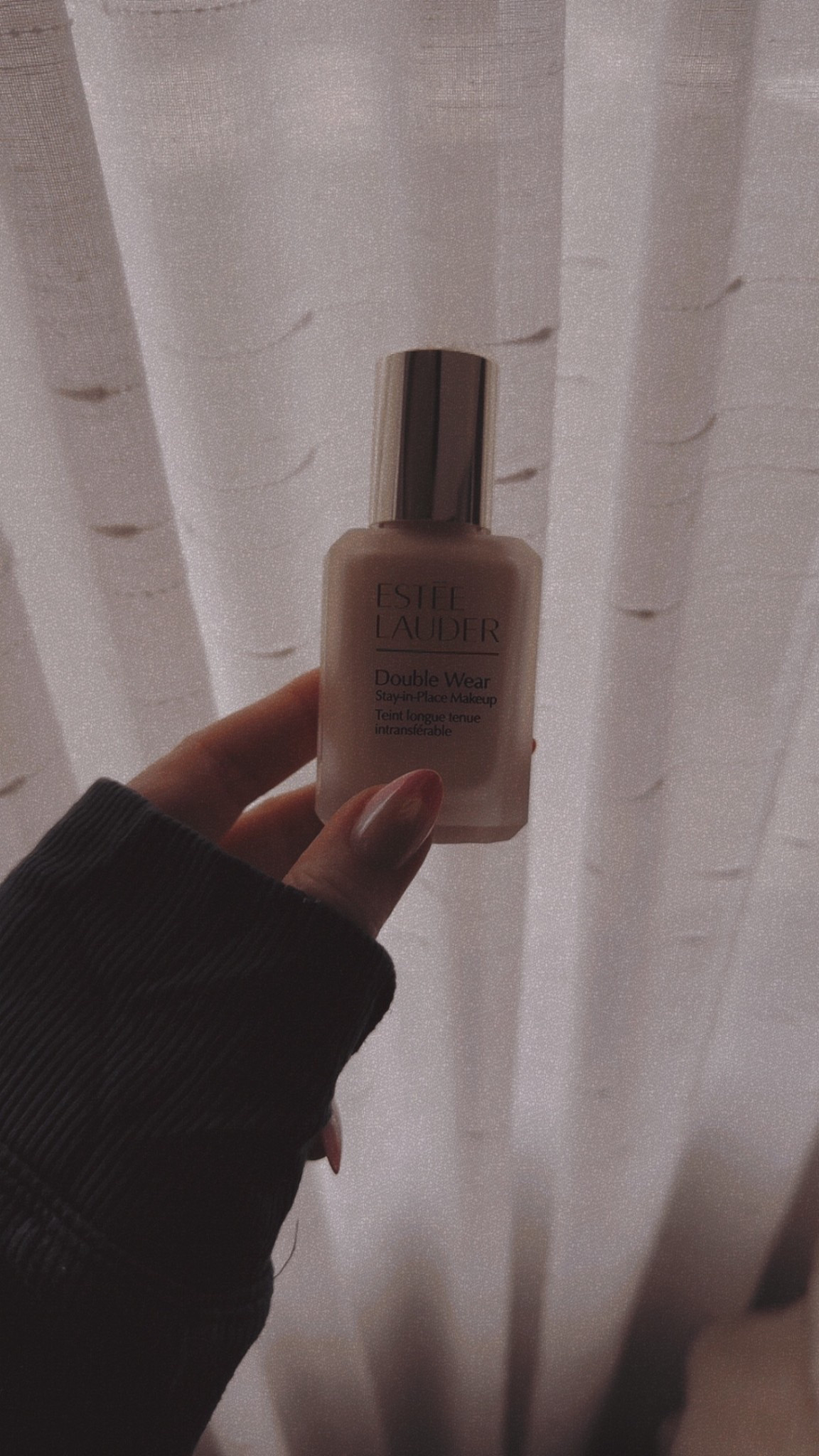 Circling back after using this again daily 🤍✨The Estée Lauder Double Wear foundation is still that girl for me 👏 I’ve worn this since high school and it hasn’t left my top shelf 💄Full coverage, reliable, and lasts through everything without needing touch-ups ✨Some products just stay in your routine forever for a reason 👀 Estée Lauder foundation review | Double Wear foundation wear test | tested full coverage foundation | long wear foundation review | Sephora foundation favorites | ride or die makeup products | holy grail foundation review | makeup I keep repurchasing | high school makeup favorites | long lasting foundation test | full coverage makeup routine | flawless base wear test | everyday foundation routine | matte foundation that lasts | trusted foundation for oily skin | beauty staples review | luxury foundation wear test | makeup essentials I always use | Sephora sale foundation finds | real life makeup testing | foundation that doesn’t move | everyday glam base routine

#LTKgrwm #LTKBeauty #LTKmorningroutine