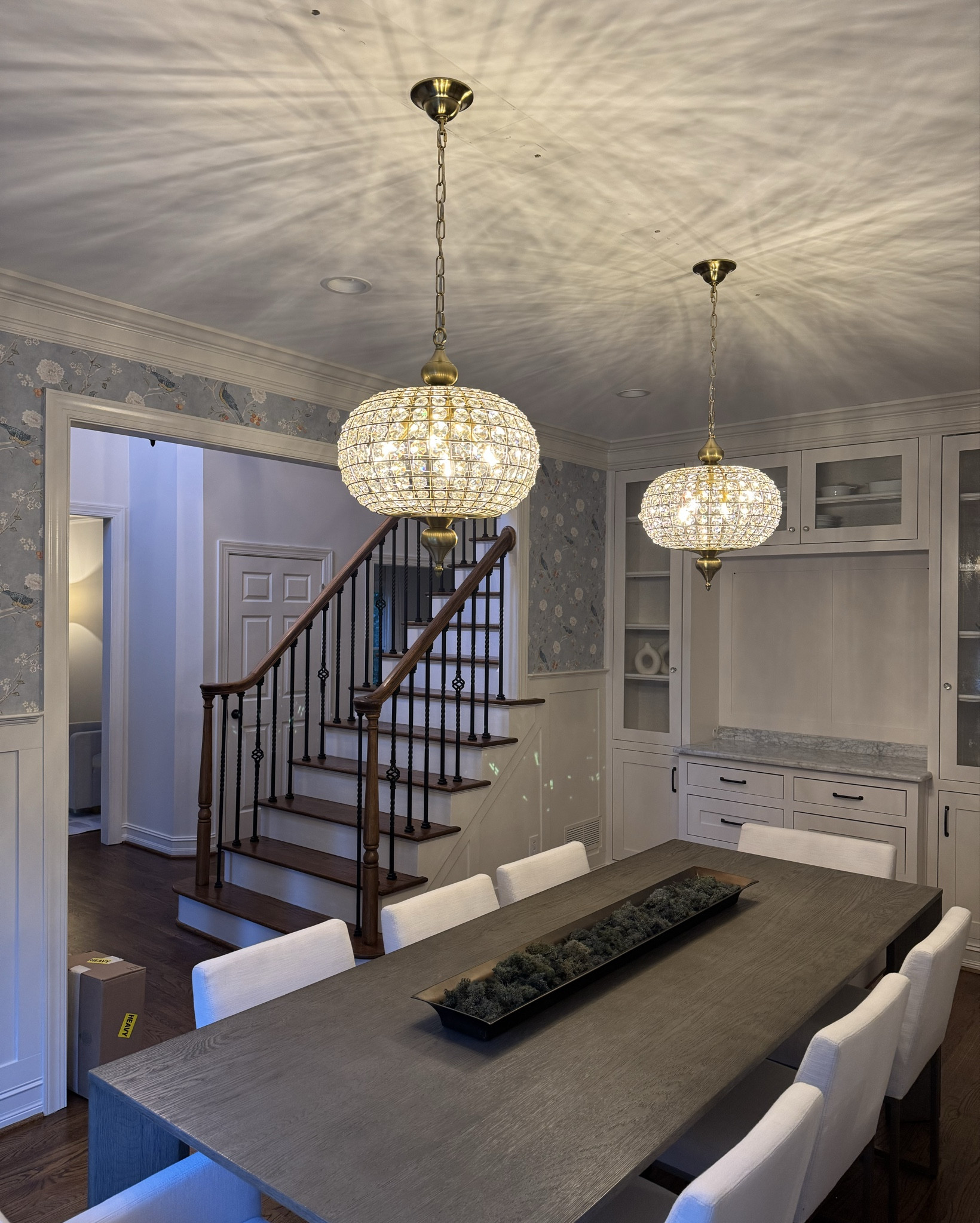 Dining room wallpaper and lighting fixtures are up 🥹 #interiordesign #diningroom #decor #lightingfixture #interior #southernhomeinspo #design 

#LTKHome