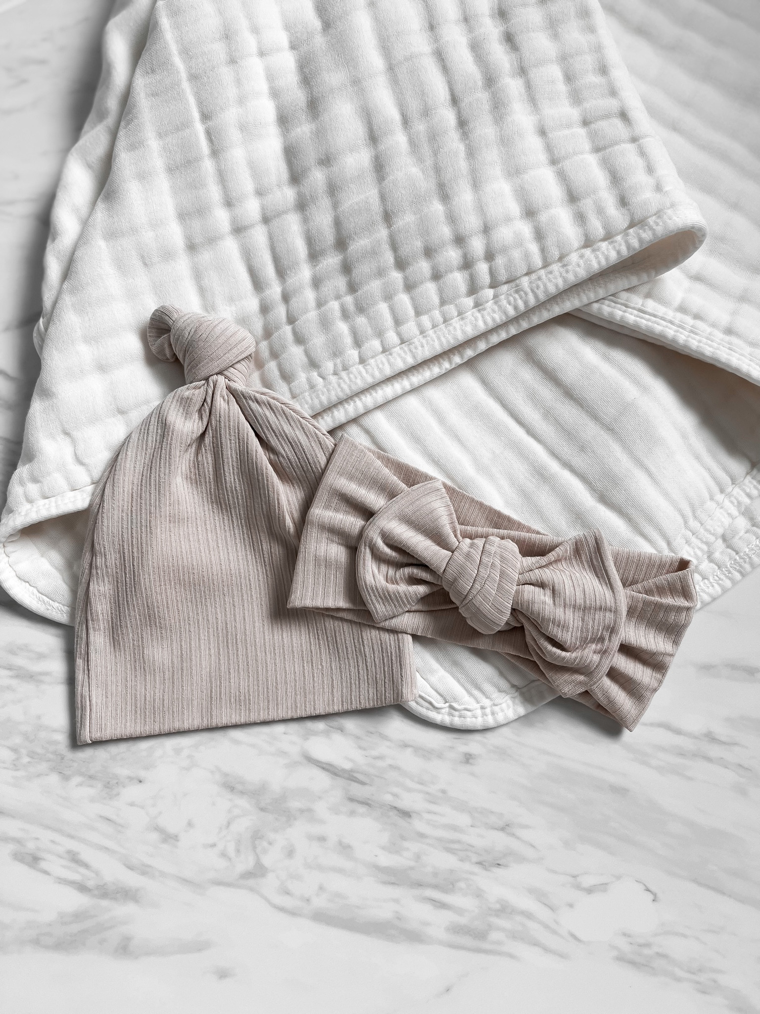 Hospital bag: baby blanket (white), baby hat, baby bow. Color: cove. 

#LTKbaby #LTKfindsunder50 #LTKbump