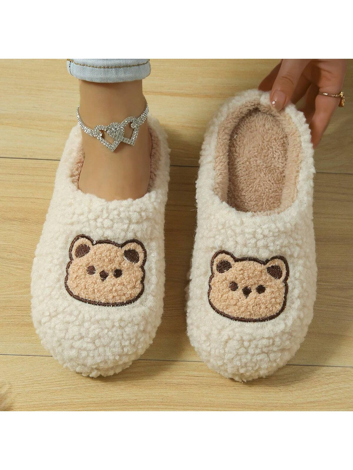 Ciabatte da casa morbide e antiscivolo in peluche di orsetto carino con fondo caldo e comodo | SHEIN