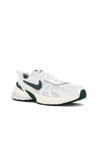 V2k Run
                    
                    Nike | Revolve Clothing (Global)