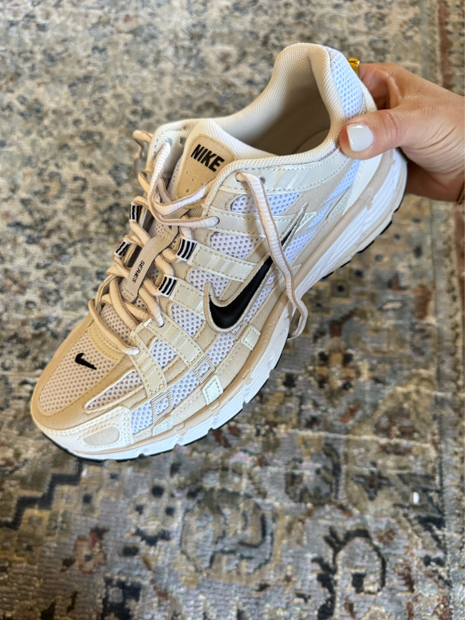 My new fave casual Nike sneakers, in all my fave colors! On sale for under $100 

#LTKShoeCrush #LTKActive #LTKHoliday