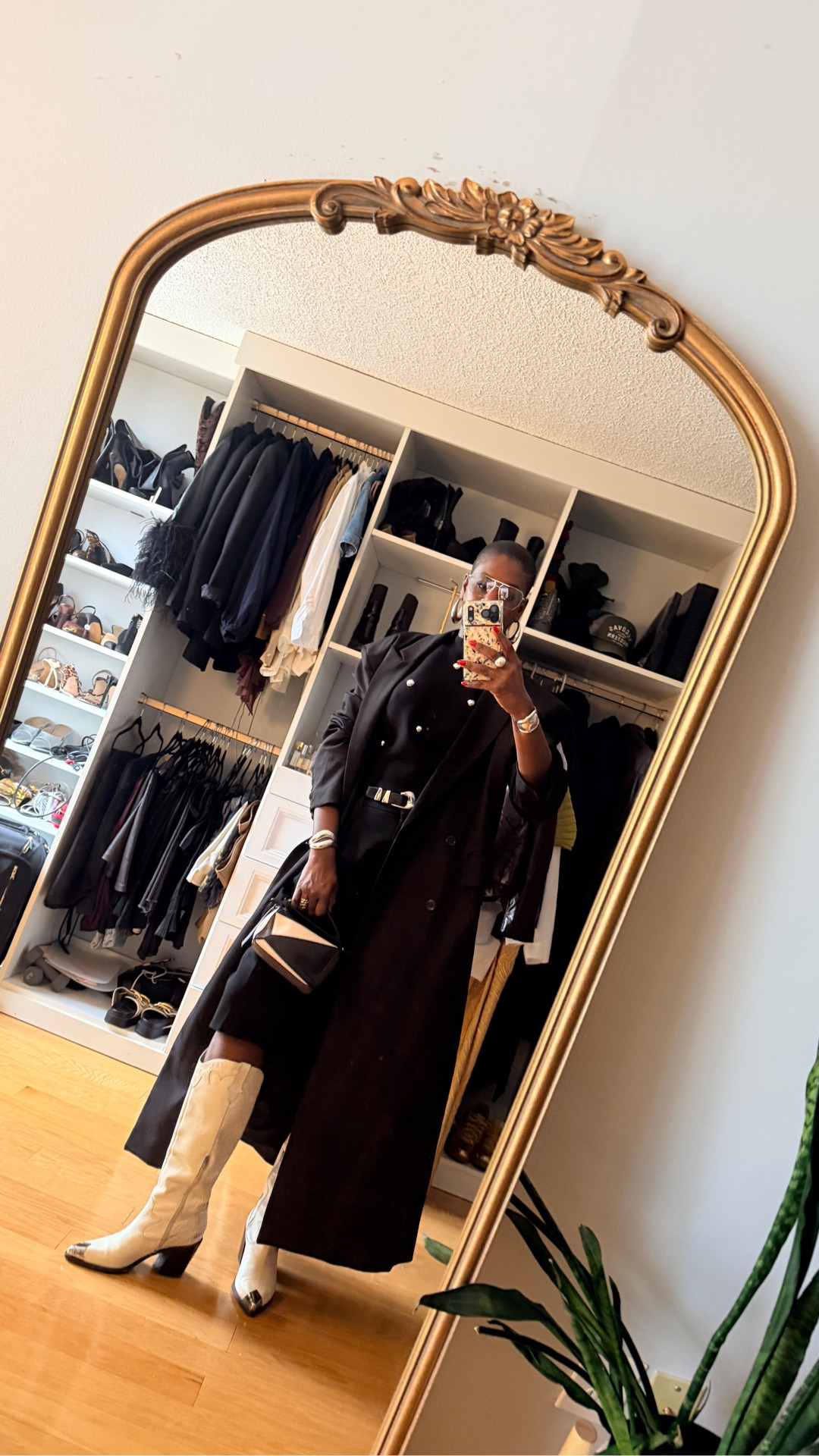 Mango dale cropped sweater with shorts for winter 

#LTKOver40 #LTKFindsUnder100