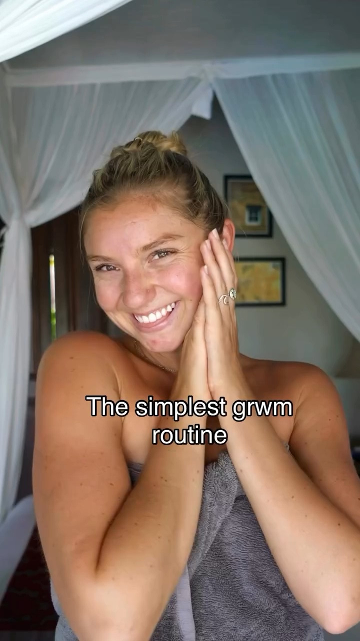 Clean beauty morning routine- Bali edition 🥥🍍 

#Bali #grwm #NaturalBeauty #CleanBeauty #IslandSkinCare #TravelTips