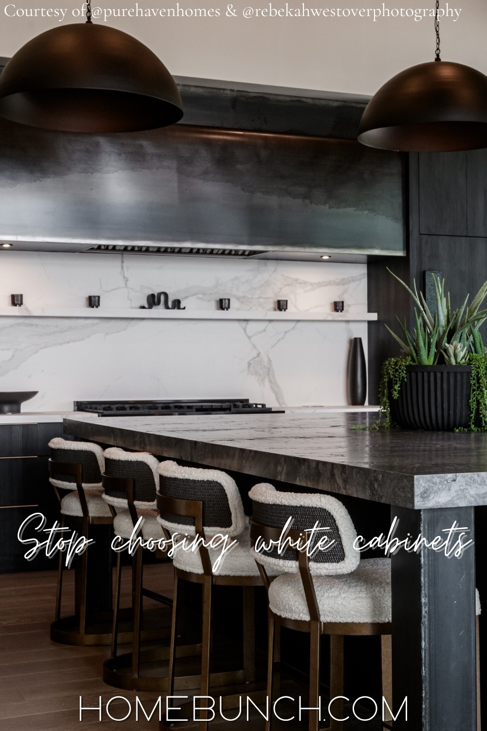 If you’ve been thinking about white cabinets… you might want to see this first 🤍

Dark cabinetry paired with Benjamin Moore White Dove creates a balance that feels warm, soft, and timeless.

Shop similar kitchen details 👇



Builder: @purehavenhomes 

Photography: @rebekahwestoverphotography.

See the full house tour:
https://www.homebunch.com/utah-organic-modern-home/

#LTKmorningroutine #LTKmomlife #LTKHome