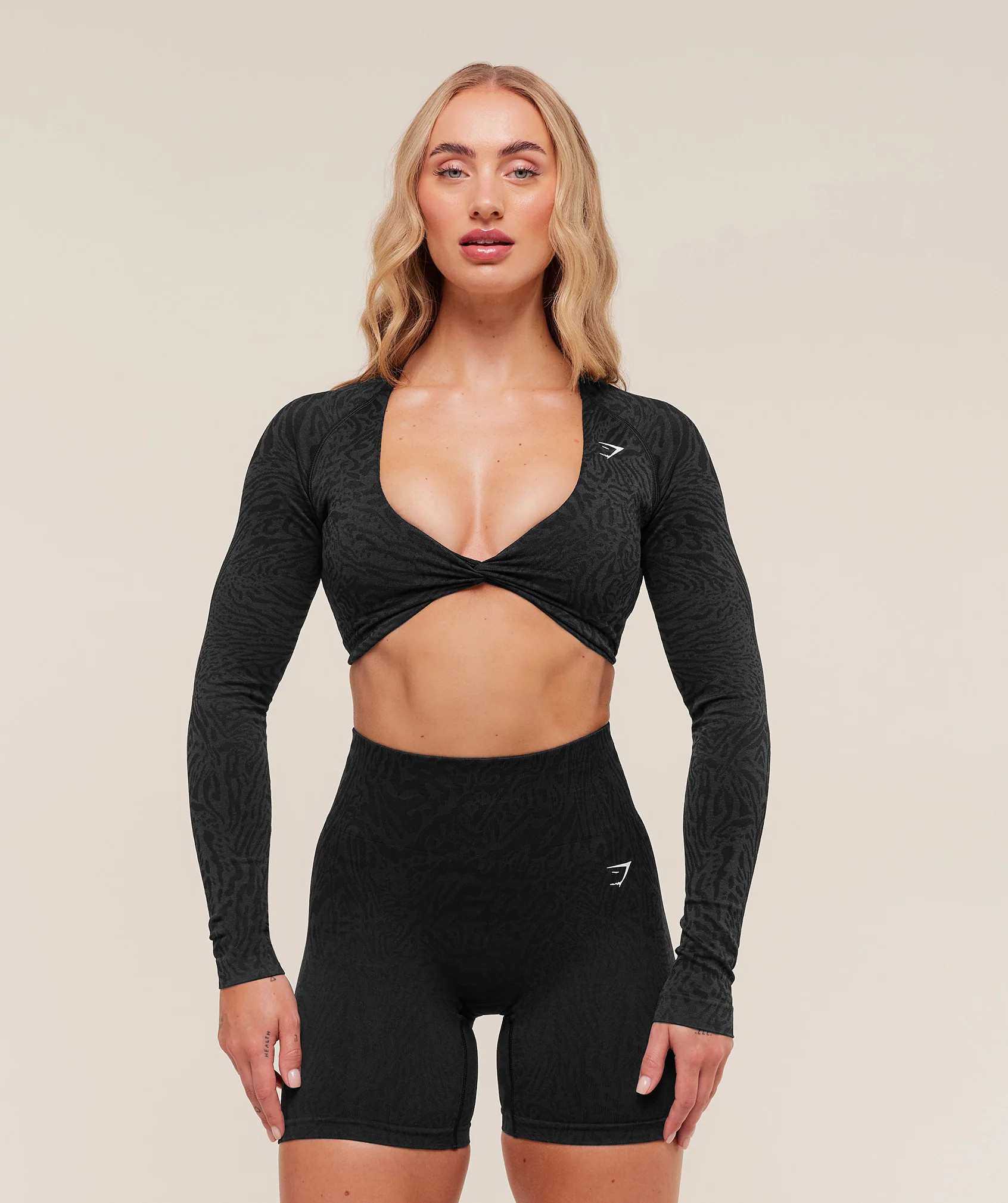 Gymshark Adapt Animal Long Sleeve Crop Top - Black/Asphalt Grey | Gymshark US