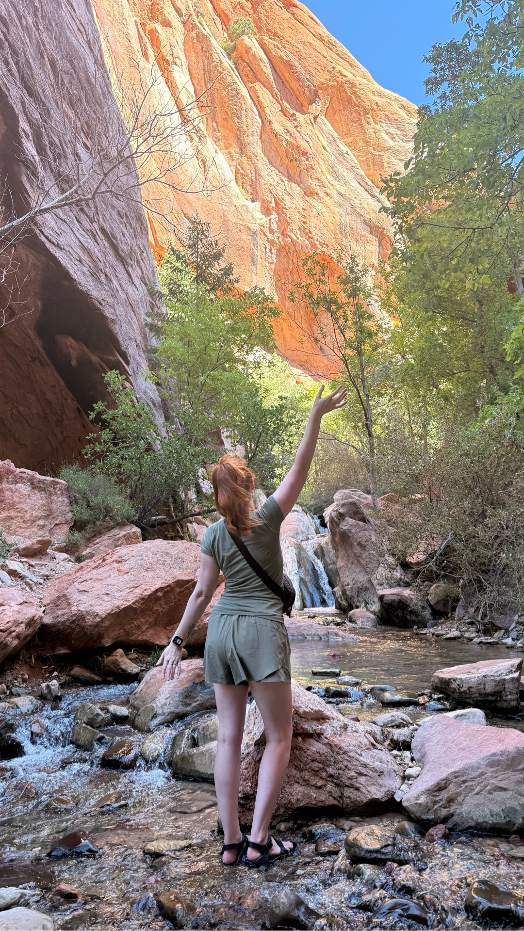 Goodbye 2025!✌️🍾✨

#LTKstorytime #LTKHoliday #LTKTravel