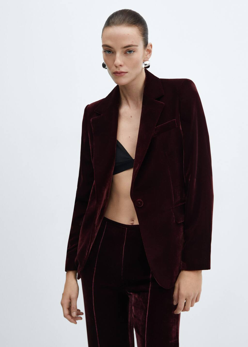 Velvet blazer | MANGO (UK)