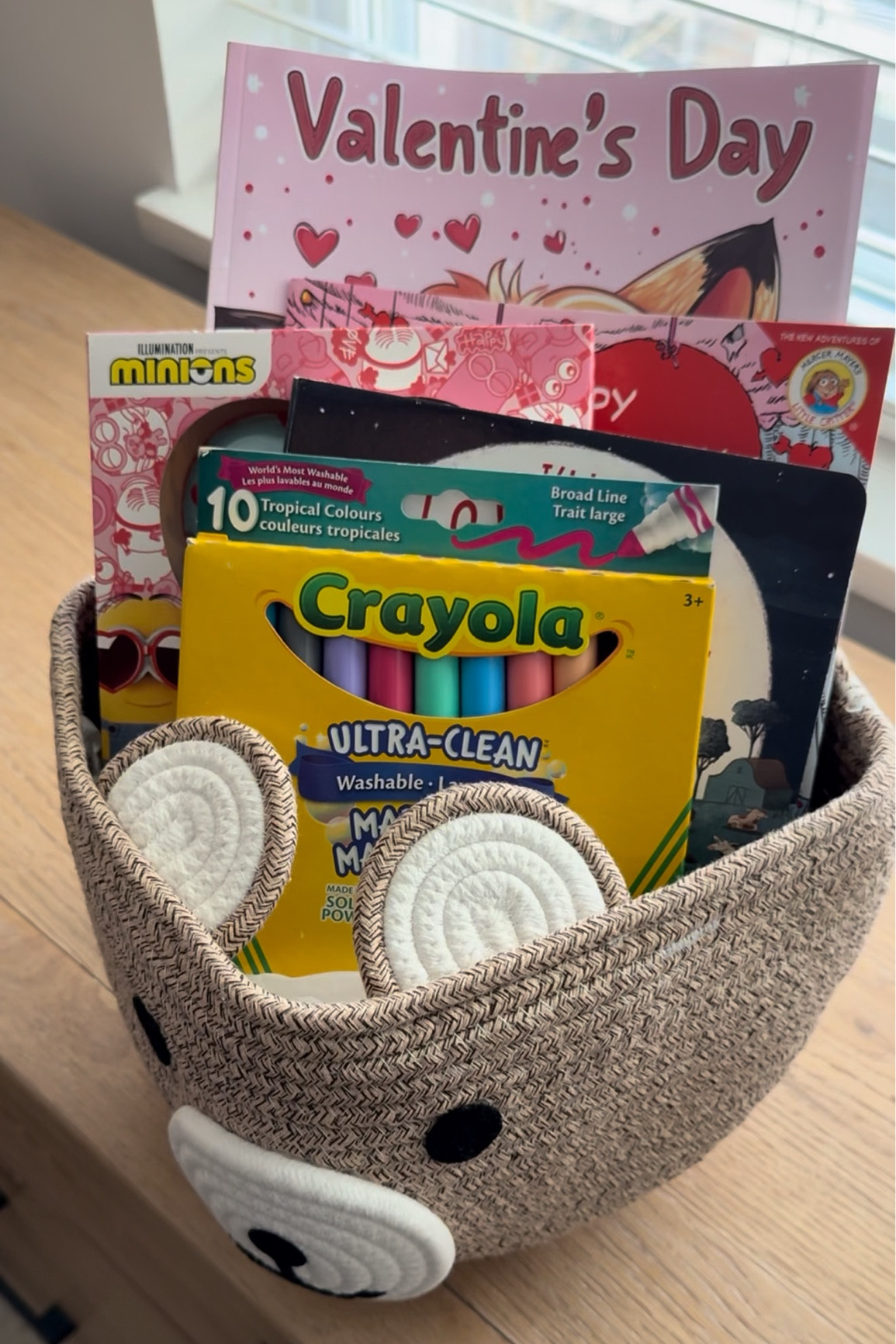 Check out this adorable last minute Valentine’s Day gift idea!

Kids gift, colouring book, felts, belly basket

#LTKFindsUnder50 #LTKHome #LTKSeasonal