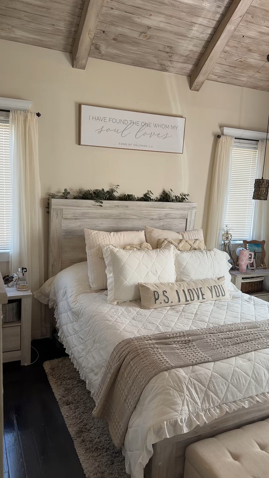 Finally added courtines … 

#LTKHome #LTKSeasonal