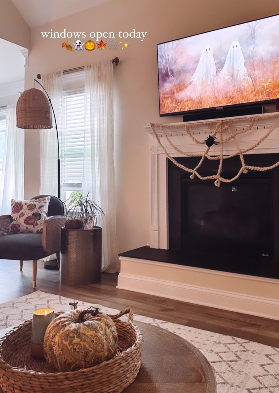 Mud Pie spider web garland on sale 🕸️🕷️

#LTKSeasonal #LTKHome #LTKHalloween