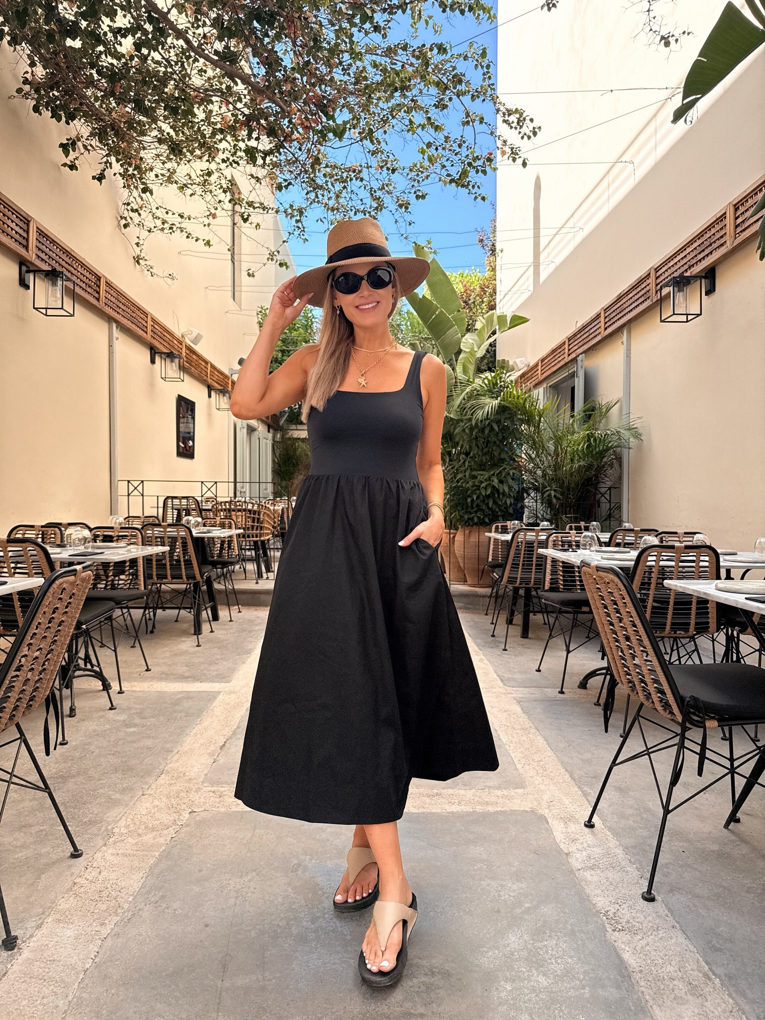 Adorable aritizia black dress 🩷

#LTKgrwm #LTKootd #LTKdayinmylife
