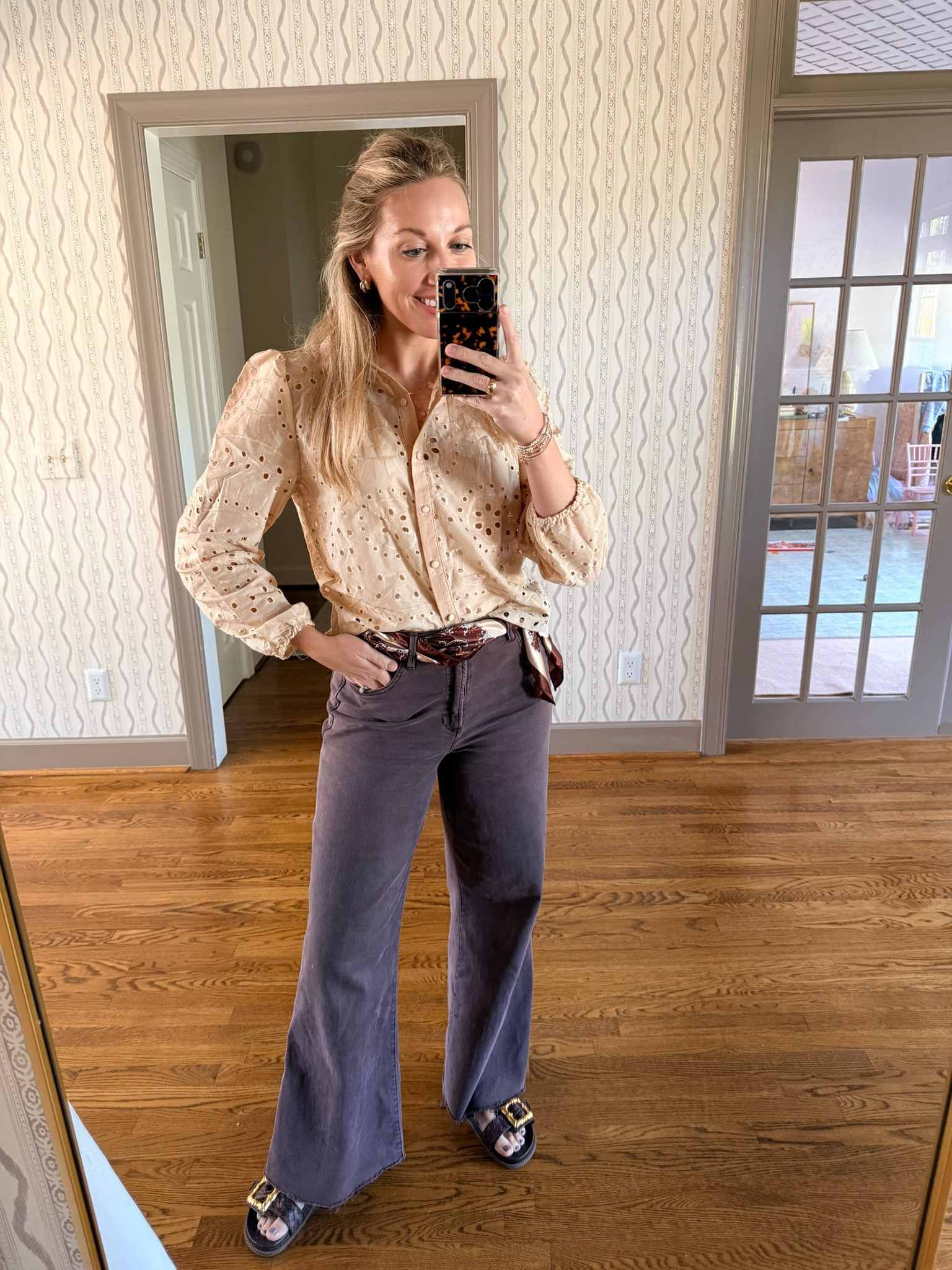 How fun is this OOTD! Loving this top and can be styled so many different ways. Perfect for the fall season!

Linking similar jeans!

Wearing a medium in this Amazon top!

#AmazonFashion #TheSouthernSource #OOTD 

 #LTKdayinmylife #LTKgrwm #LTKootd