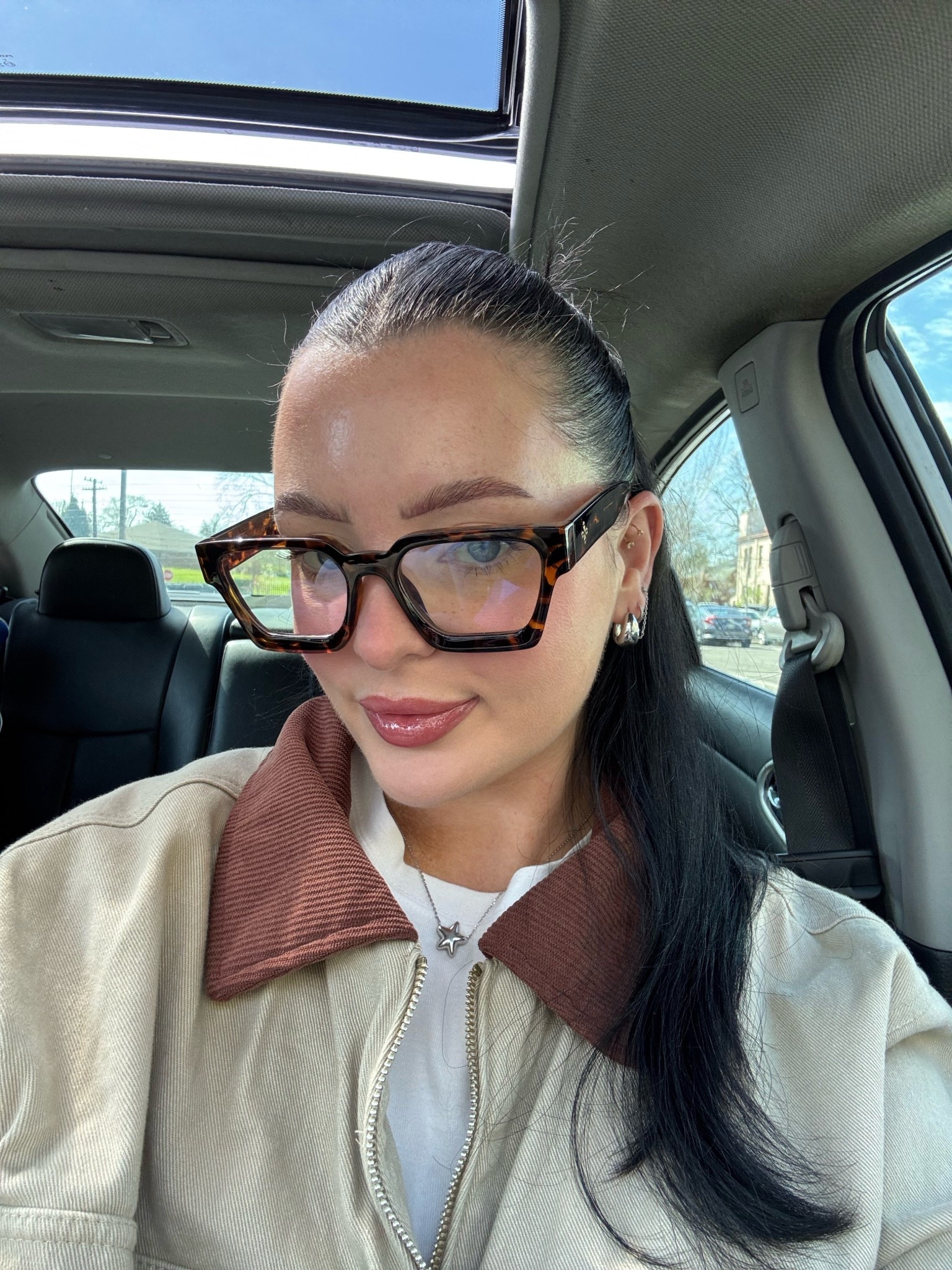 GLASSES 🤓

#LTKootd #LTKWorkwear #LTKgrwm