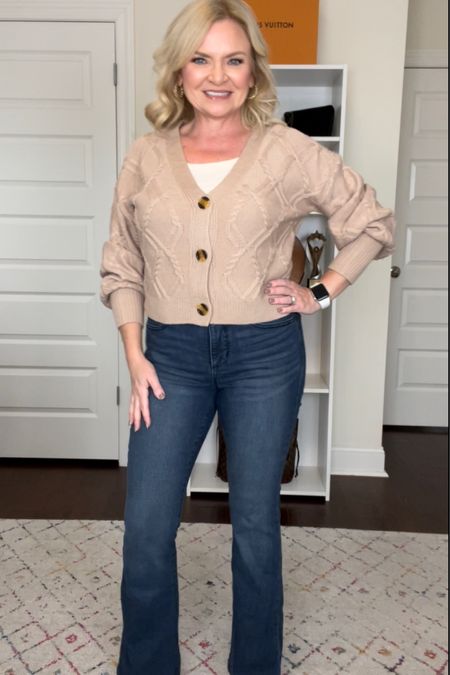 Perfect cardigan!! #flarejeans
#walmart
#walmartfinds
#Westernboots
#boots
#outfitidea
#falloutfit
#falltrends
#sweater
#sweaterweather

Follow my shop @StyleWithSerena on the @shop.LTK app to shop this post and get my exclusive app-only content!

#liketkit #LTKSeasonal #LTKunder50 #LTKstyletip
@shop.ltk
https://liketk.it/3Ty1r