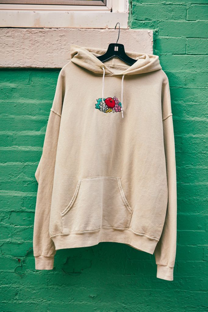 Fruit Of The Loom UO Exclusive Overdyed Hoodie Sweatshirt | Urban Outfitters (US and RoW)