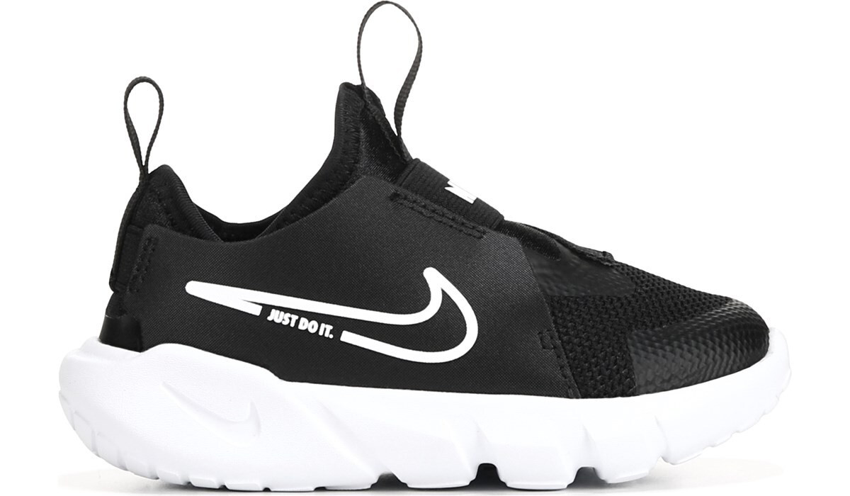 Nike | Famous Footwear