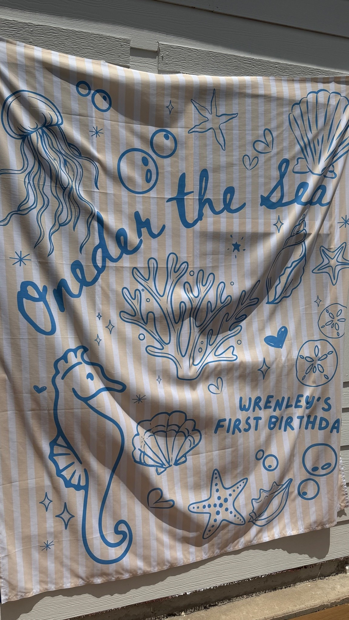 Oneder the sea birthday sign