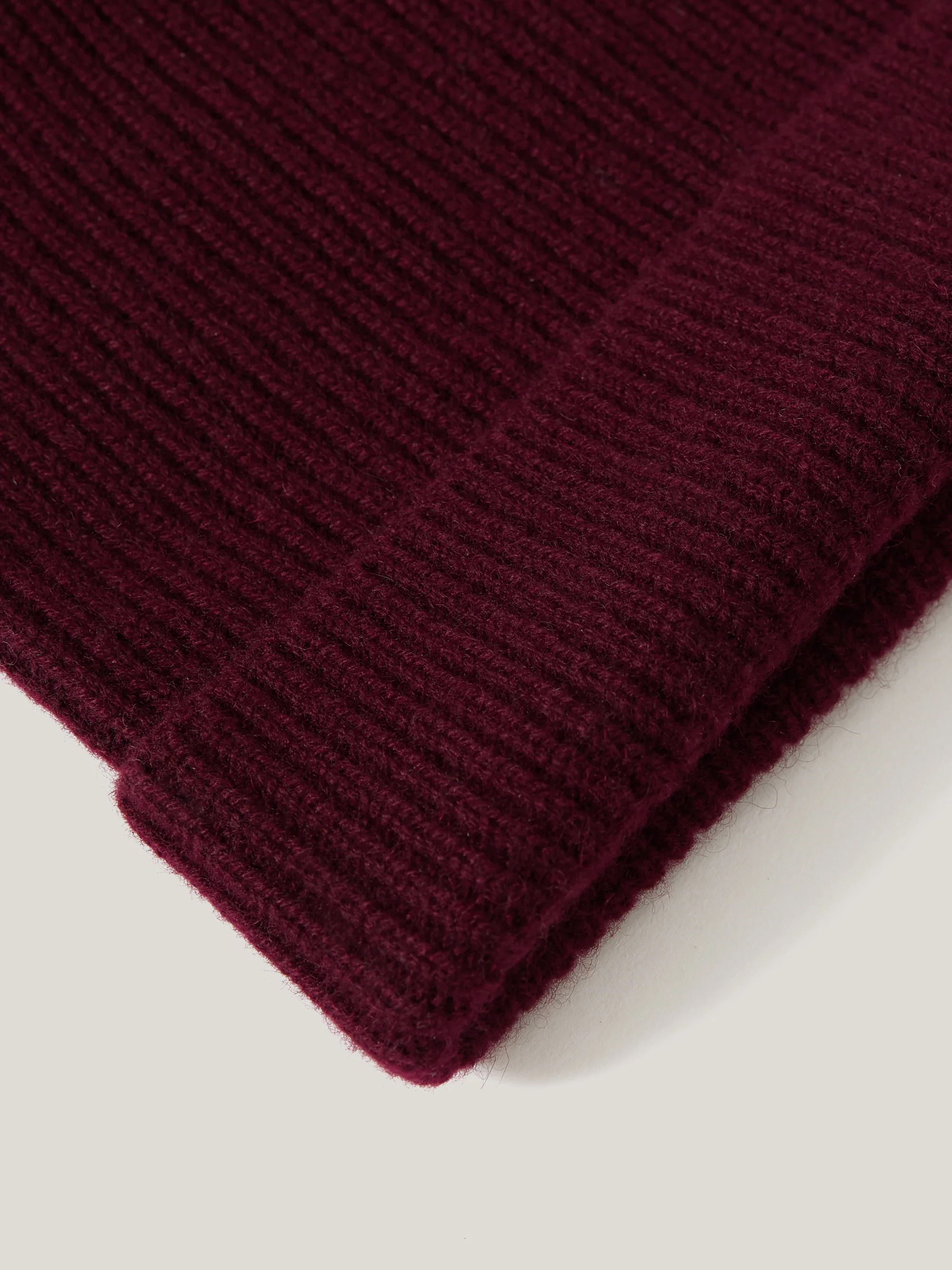 Cashmere Rib Beanie | Burgundy | Jigsaw (UK)