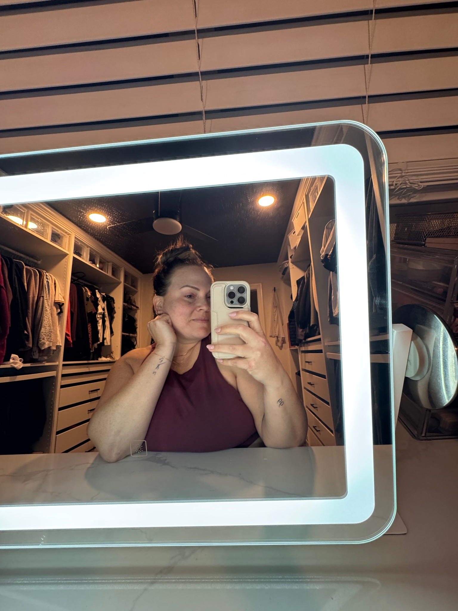 love my new vanity mirror! it comes in white, black or gold and in different sizes and it’s on sale right now! 


#LTKOver40 #LTKHome #LTKFindsUnder50