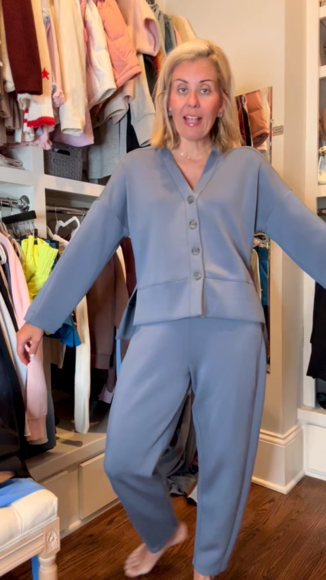 SALE!! I’m in XS cardigan + small (non petite) pants!

Sizing:
Dresses- s
Tops/jackets- xs
Pants- s petite (I do have non petite in the barrel in attrition to petite)
Jumpsuits- s petite
Booty boost 7/8- small
Flare booty boost- s petite
Fitted tee- small


#LTKSpringSale #LTKSaleAlert