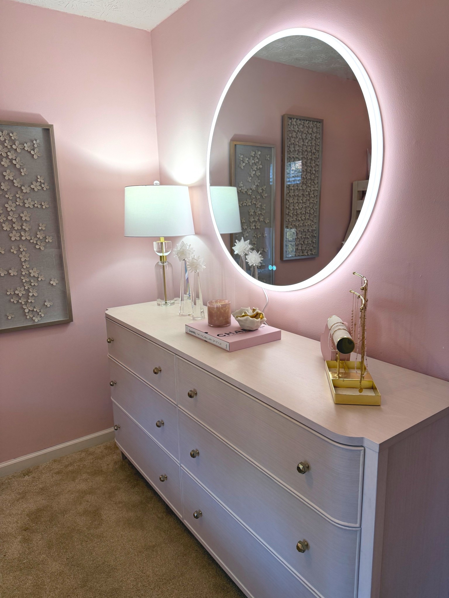 The perfect additions to your room linked right here! Happy Holiday Shopping! 

#LTKGiftGuide #LTKHome #LTKHoliday