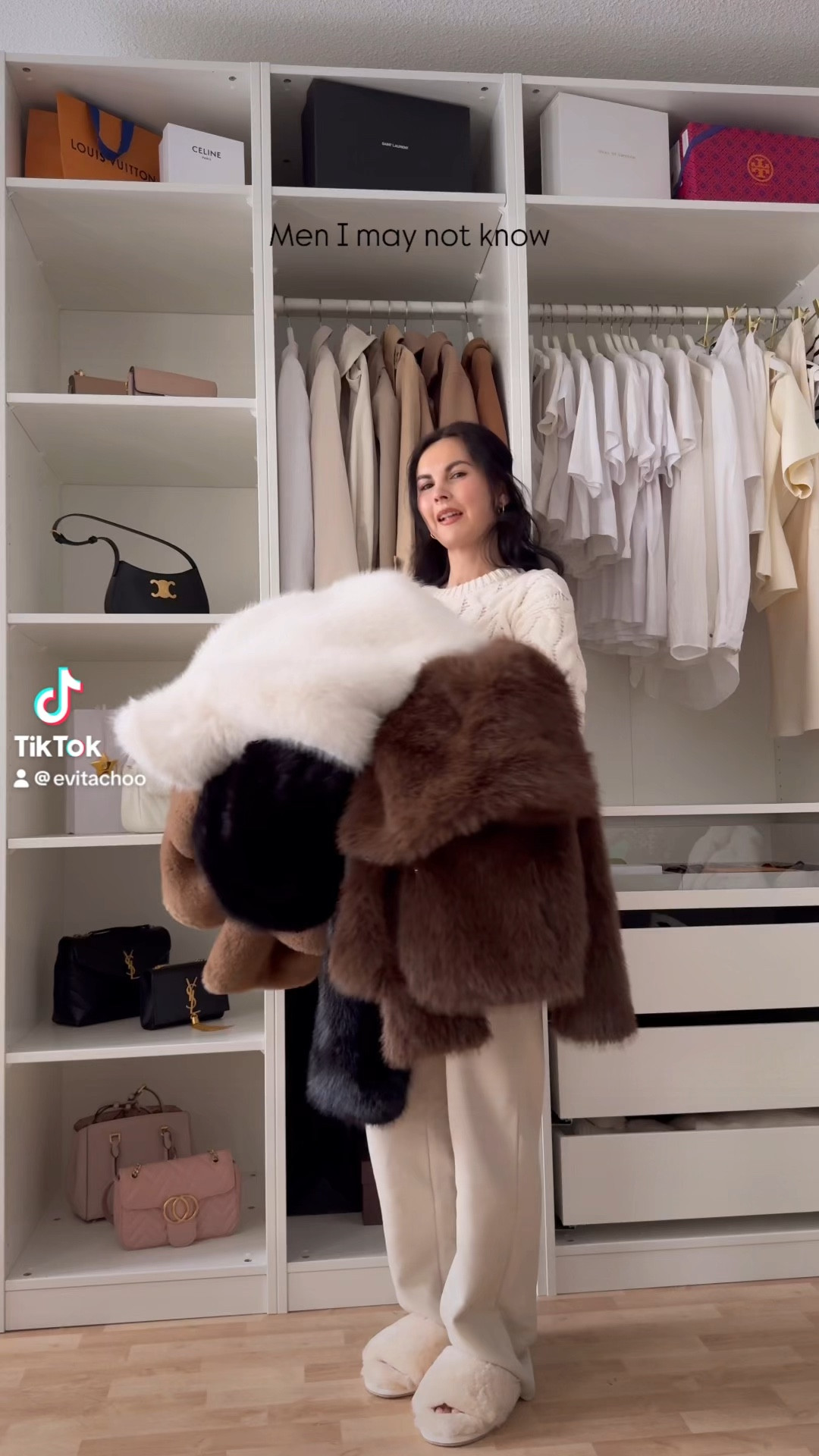 It’s fur coat season 🐻🐻‍❄️🐼

#LTKSeasonal #LTKStyleTip