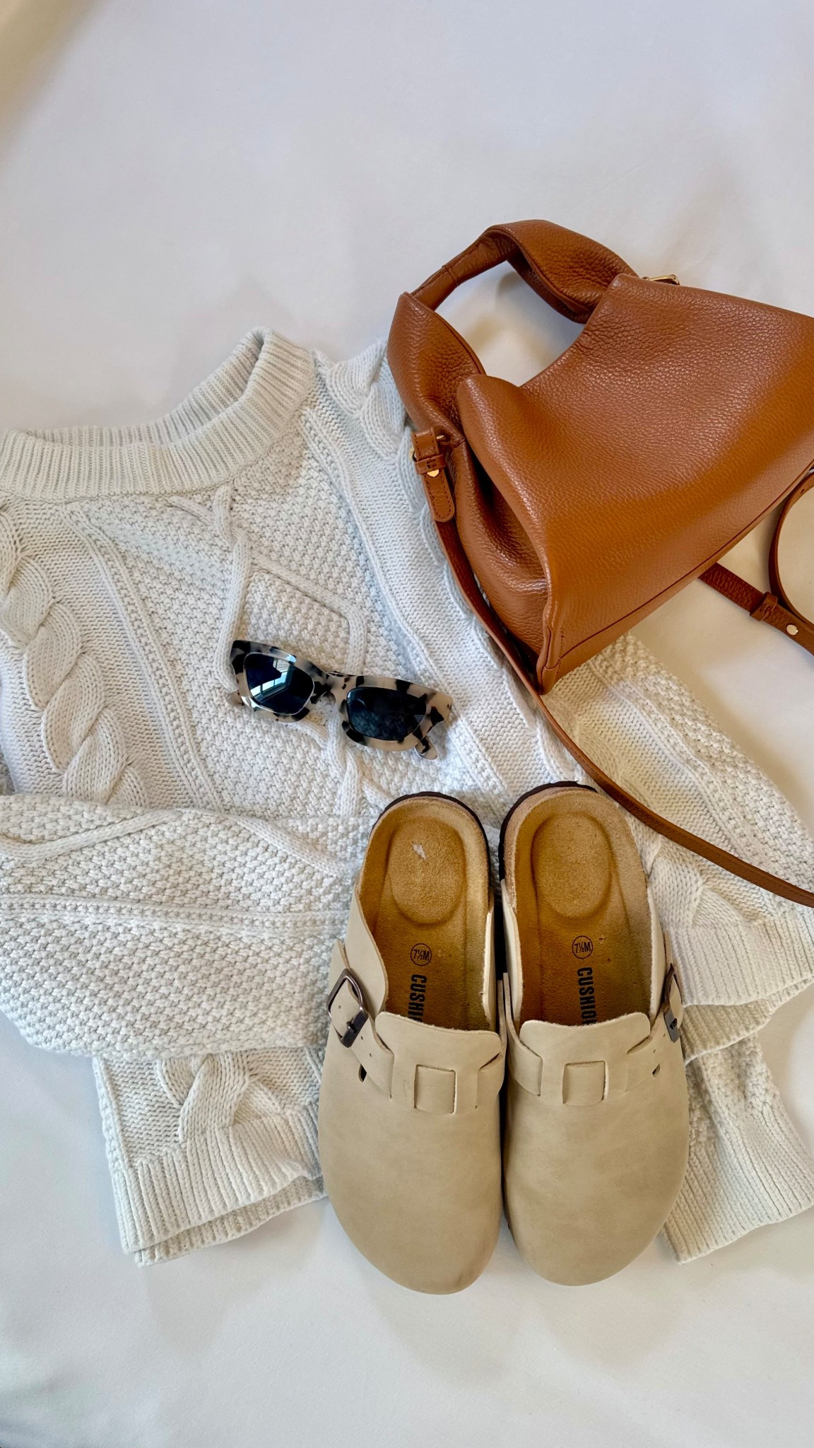 Fall fashion inspo🍂🍯🌾

Birkenstocks
Natural Fibers
Sweater
Capsule wardrobe 

#LTKSeasonal