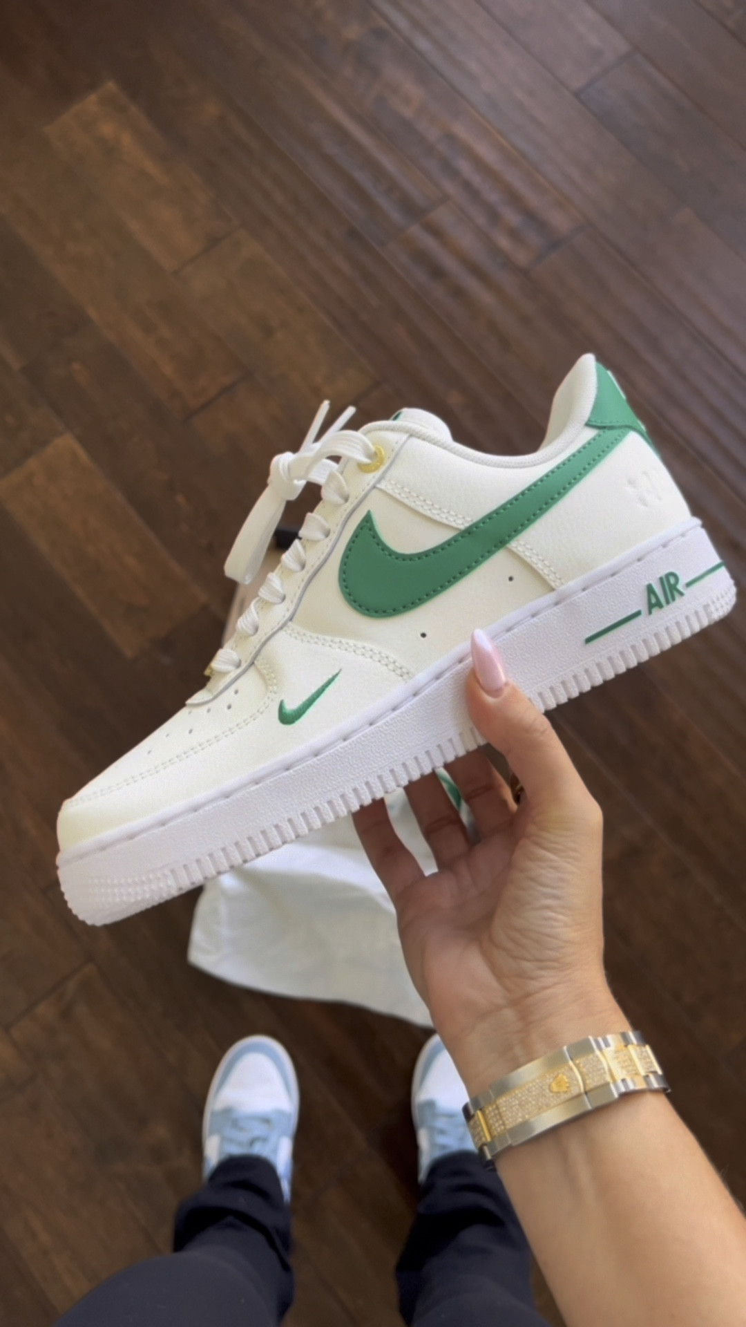 My shoe of the season. Cream and green Nike Air Force 1 with gold accent. Women size 6.5. I’ll be wearing these all holiday season. Trusted seller linked. Only paid $20 over Nikes limited drop price and revived in 1 week. 

Holiday fashion, style tip, Nikes, sneakers, street fashion, Athleisure, womens fashion, fall style, winter style, outfit inspo

#LTKHoliday #LTKshoecrush #LTKstyletip