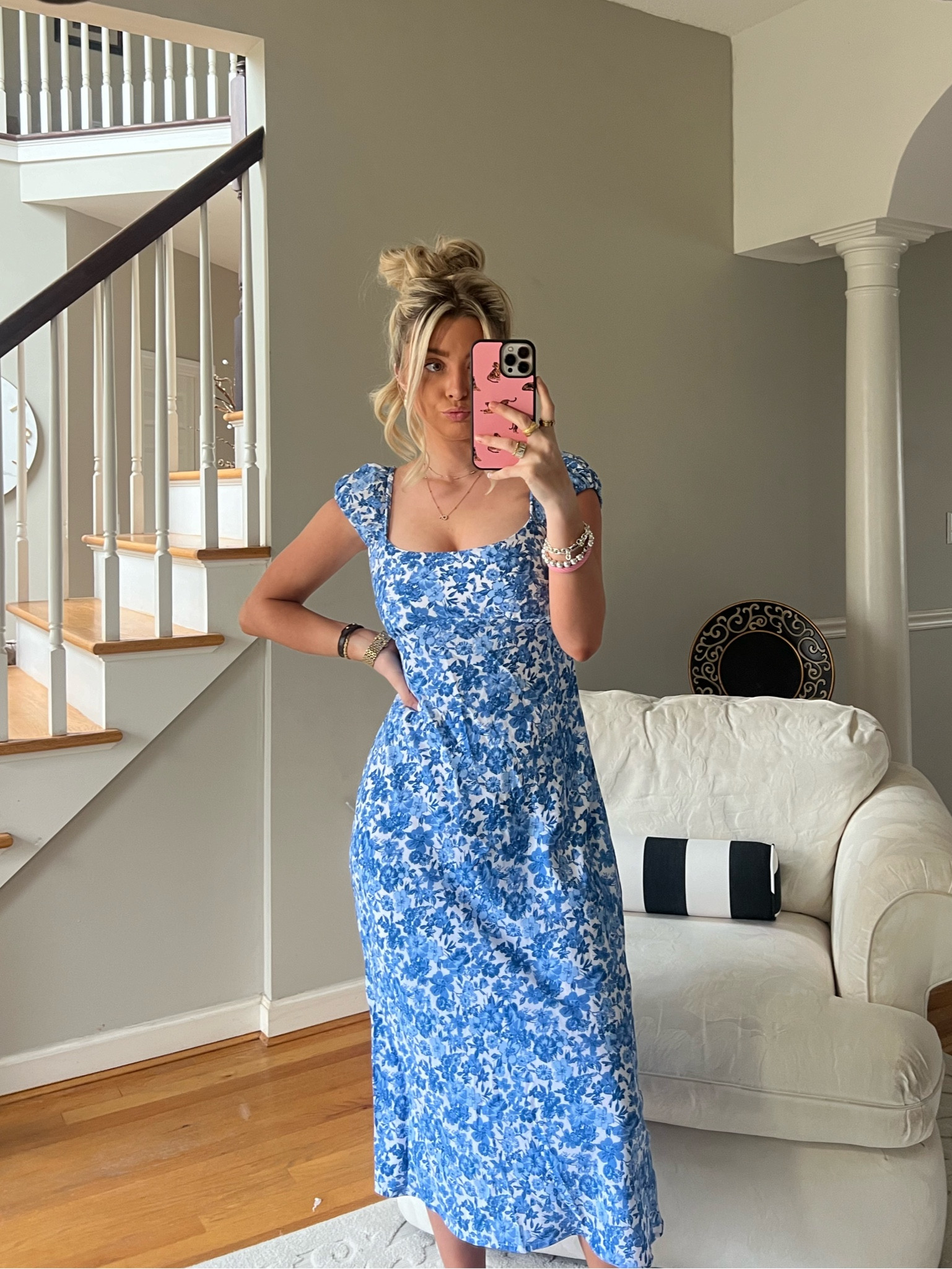 cutest dress from Hollister! 


#LTKstyletip #LTKU #LTKfindsunder50