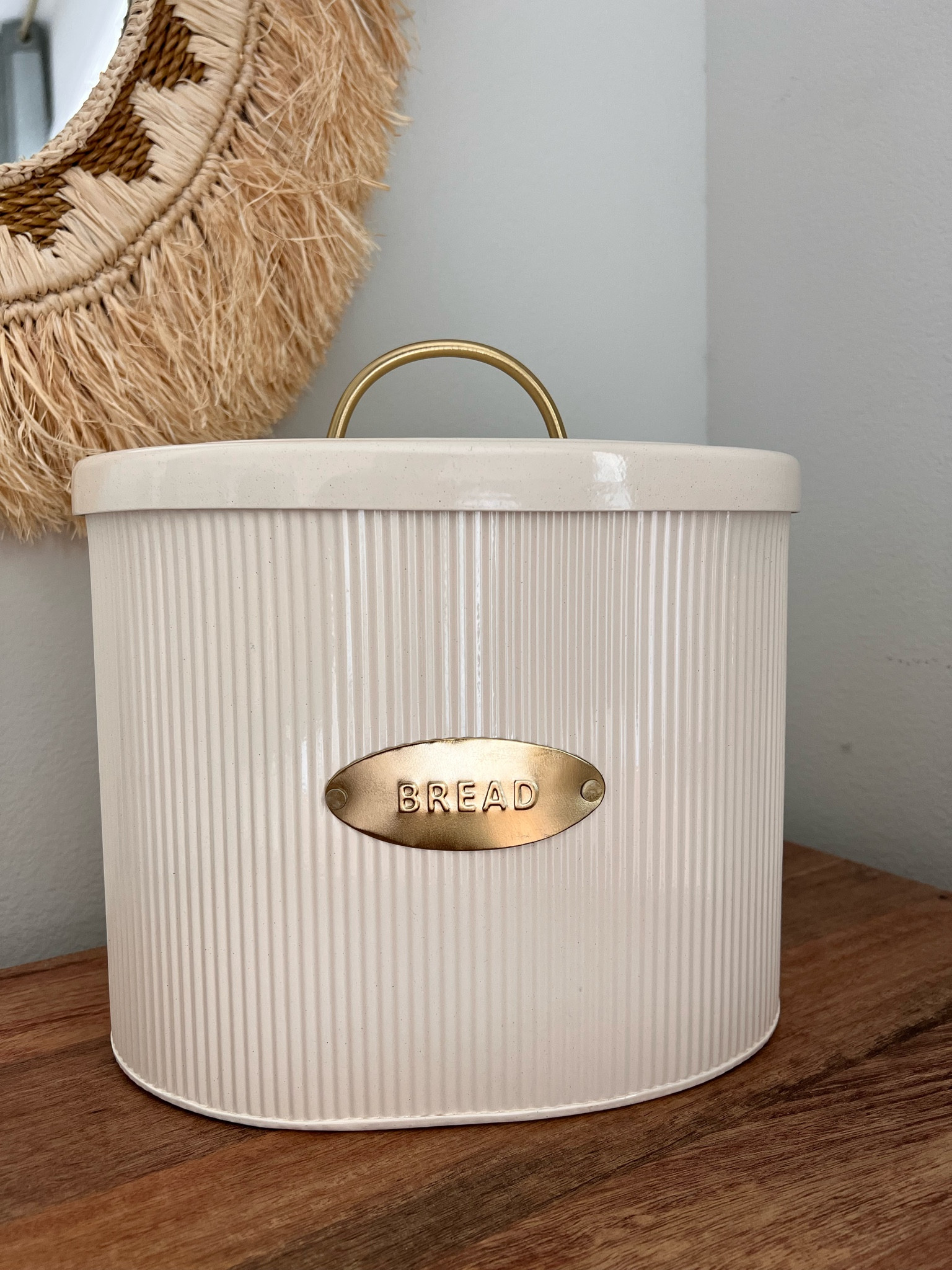 I’ve been waiting for this bread box to restock for MONTHS! The way we store bread currently is not ideal. Super pretty in person and will look great on our counter top. Currently on sale! 

Kitchen/decor/oval/bread container/kitchen organization 

#LTKFind #LTKunder100 #LTKhome