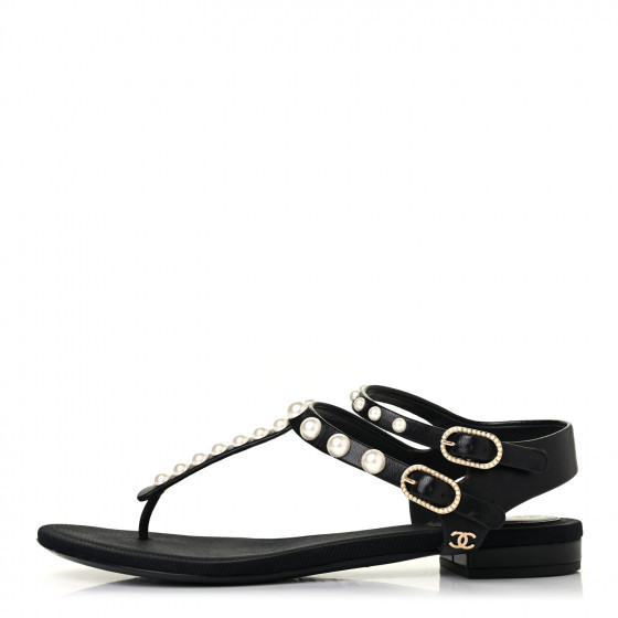 CHANEL

Lambskin Pearl Thong Sandals 36 Black | Fashionphile