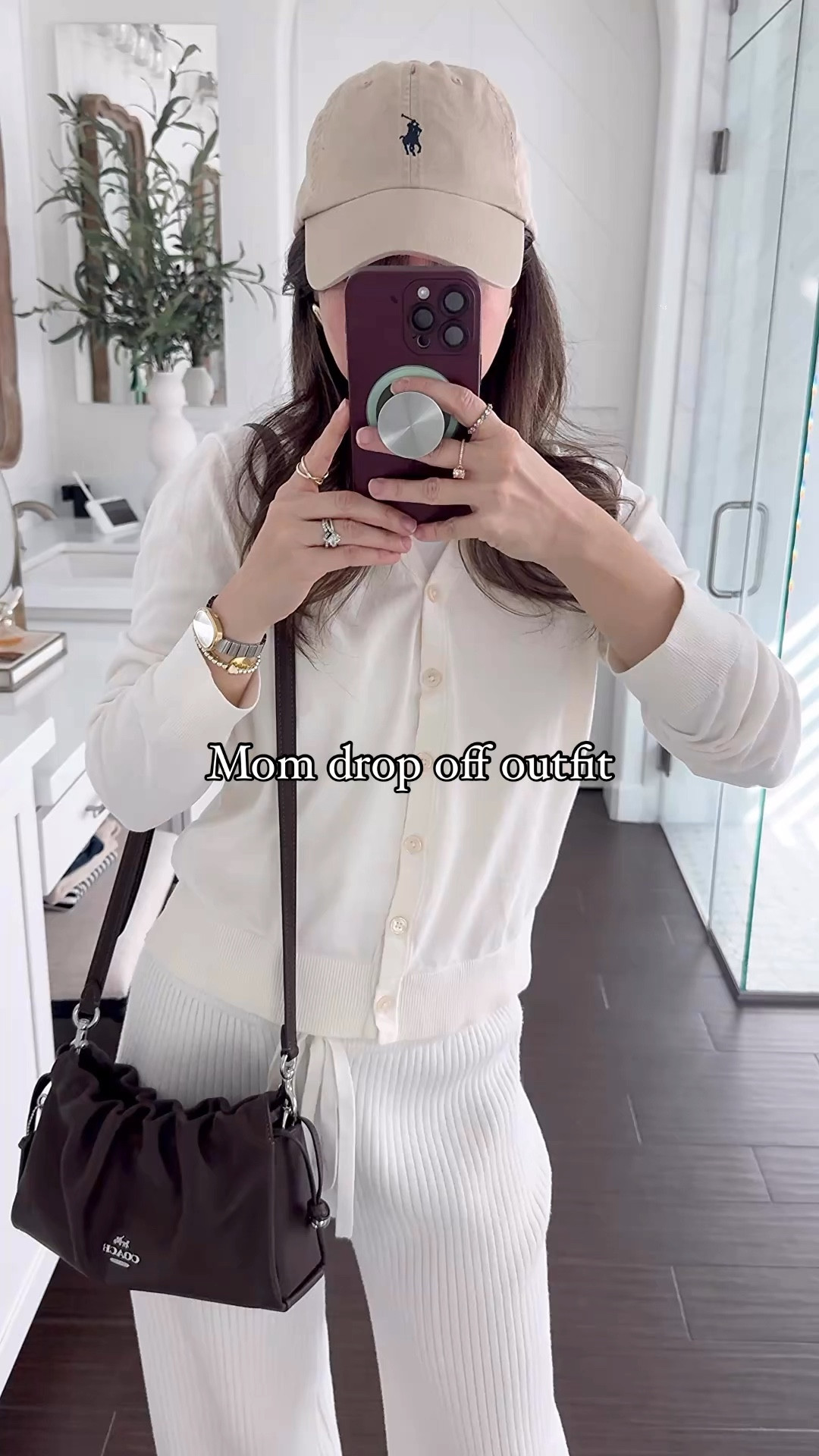 New mom drop off outfit that’s comfy cozy and cute! These pants belong to a set but I decided to mix it up and a cardigan. 

Cardigan xs
Tank xs
Pants small
Brown coach bag 
Pink adidas 5 


#LTKWatchNow #LTKStyleTip