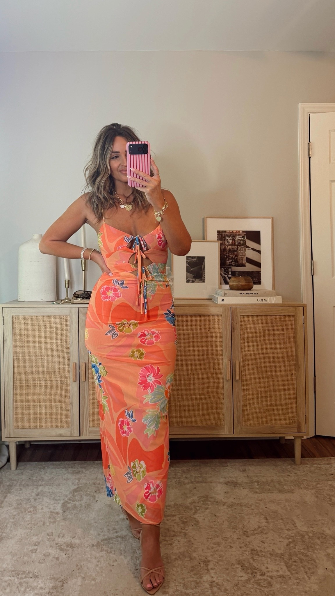 40% off with LEANN40, if expired use code LEANN35 gorgeous summer dress! 💕 size S dress, it fits snug i could have sized up to a M. summer outfits, beach vacation outfit, summer dress @VICI

#LTKootd