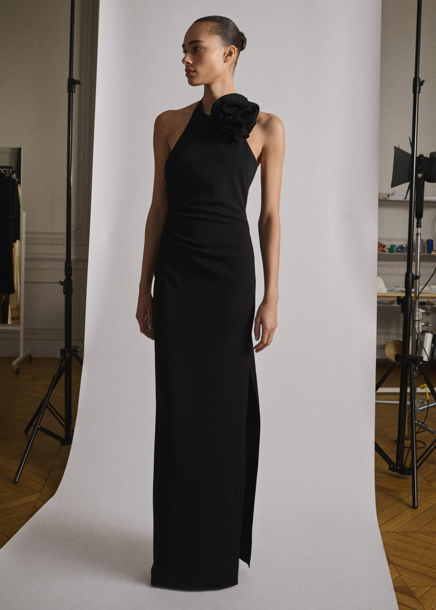 Draped halter-neck dress with flower motif - Women | MANGO USA | Mango (US/MX/AU)