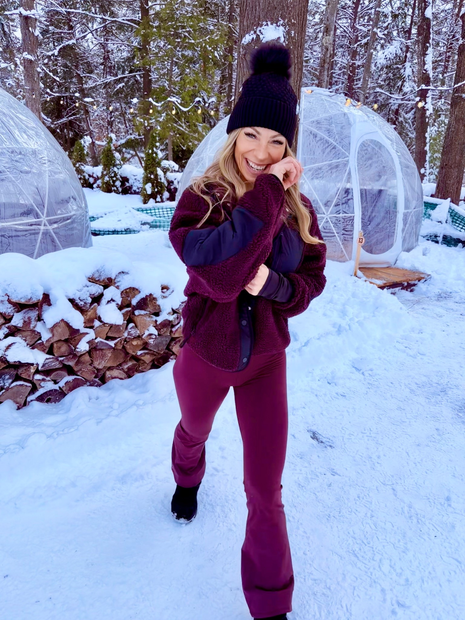 Snow globe energy ❄️ 

@fabletics #fableticspartner 

#LTKSeasonal #LTKdayinmylife #LTKfitnessgoals