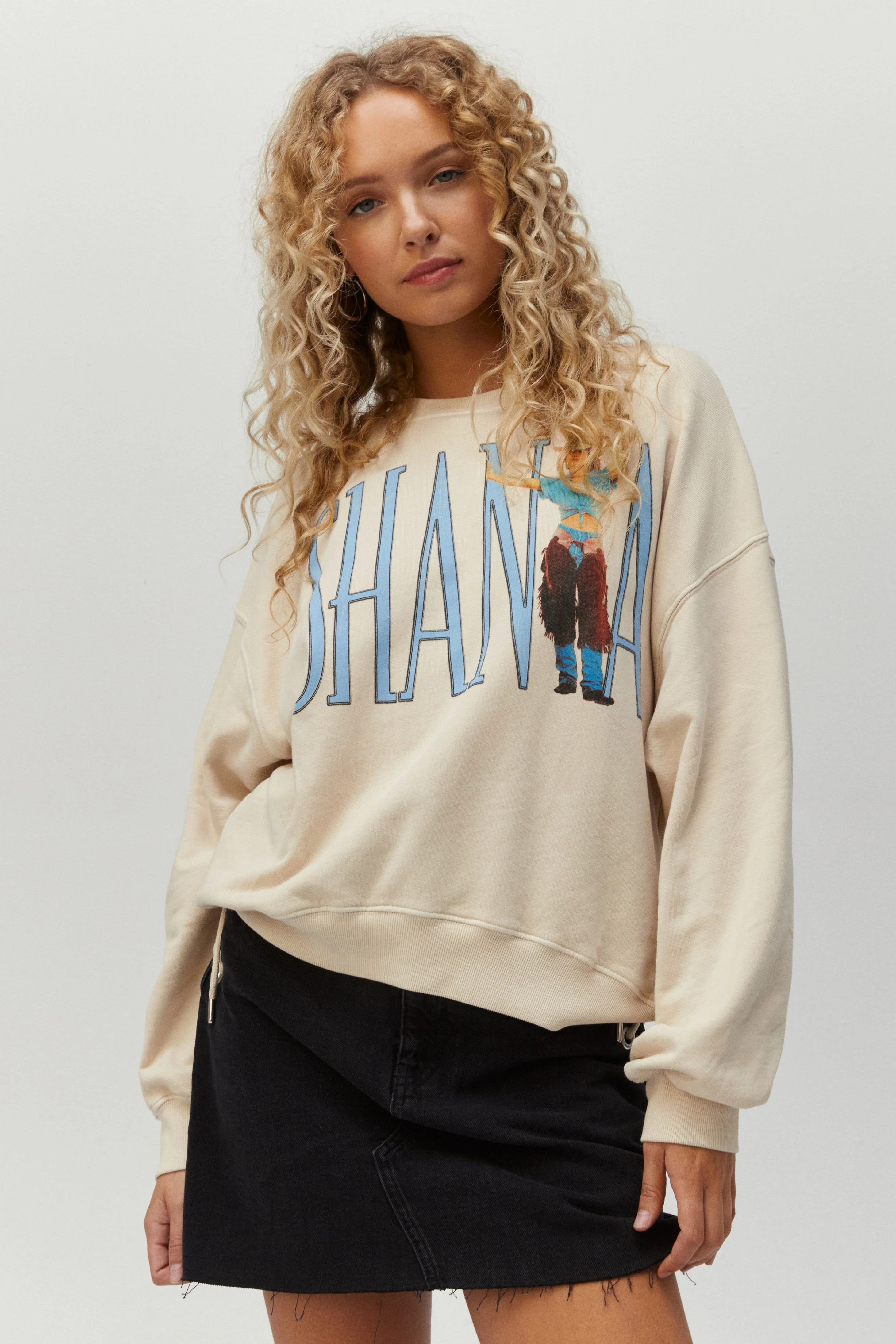 Shania Boots Been Under Oversized Crew | Daydreamer
