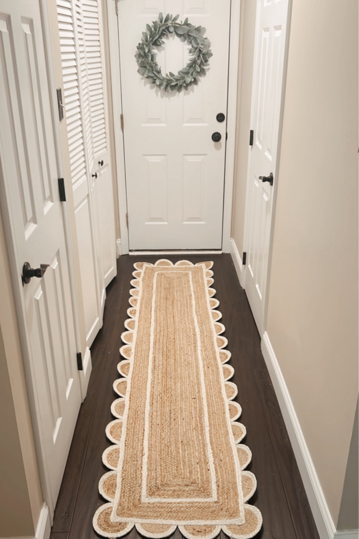 Obsessed with my new jute scalloped runner from Amazon! I did 2’ x 8’. So so cute and only $80. 

Rugs, Amazon rugs, Amazon home, home finds, scalloped rug

#LTKHome #LTKSeasonal