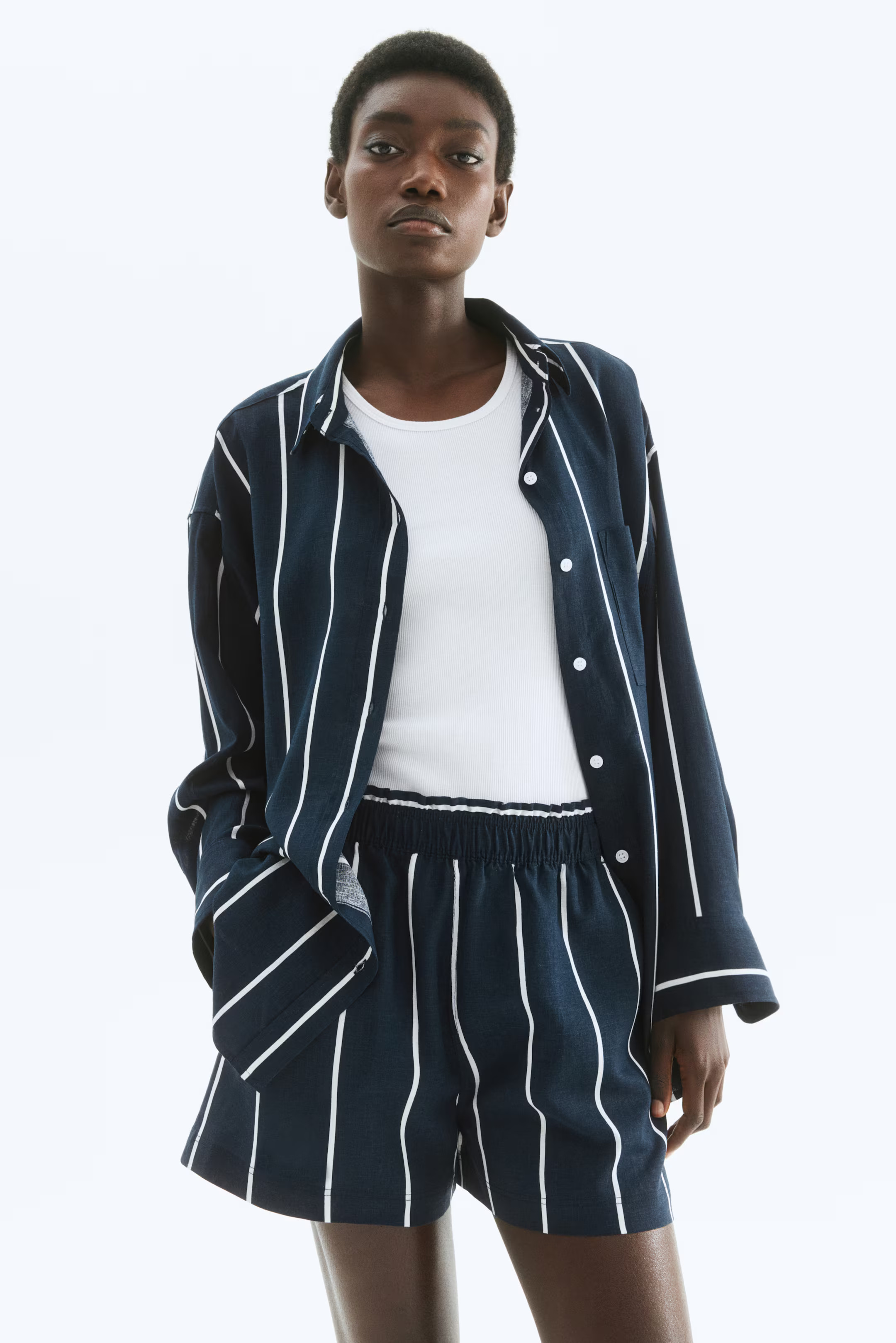 Linen-blend shorts | H&M (UK, MY, IN, SG, PH, TW, HK)