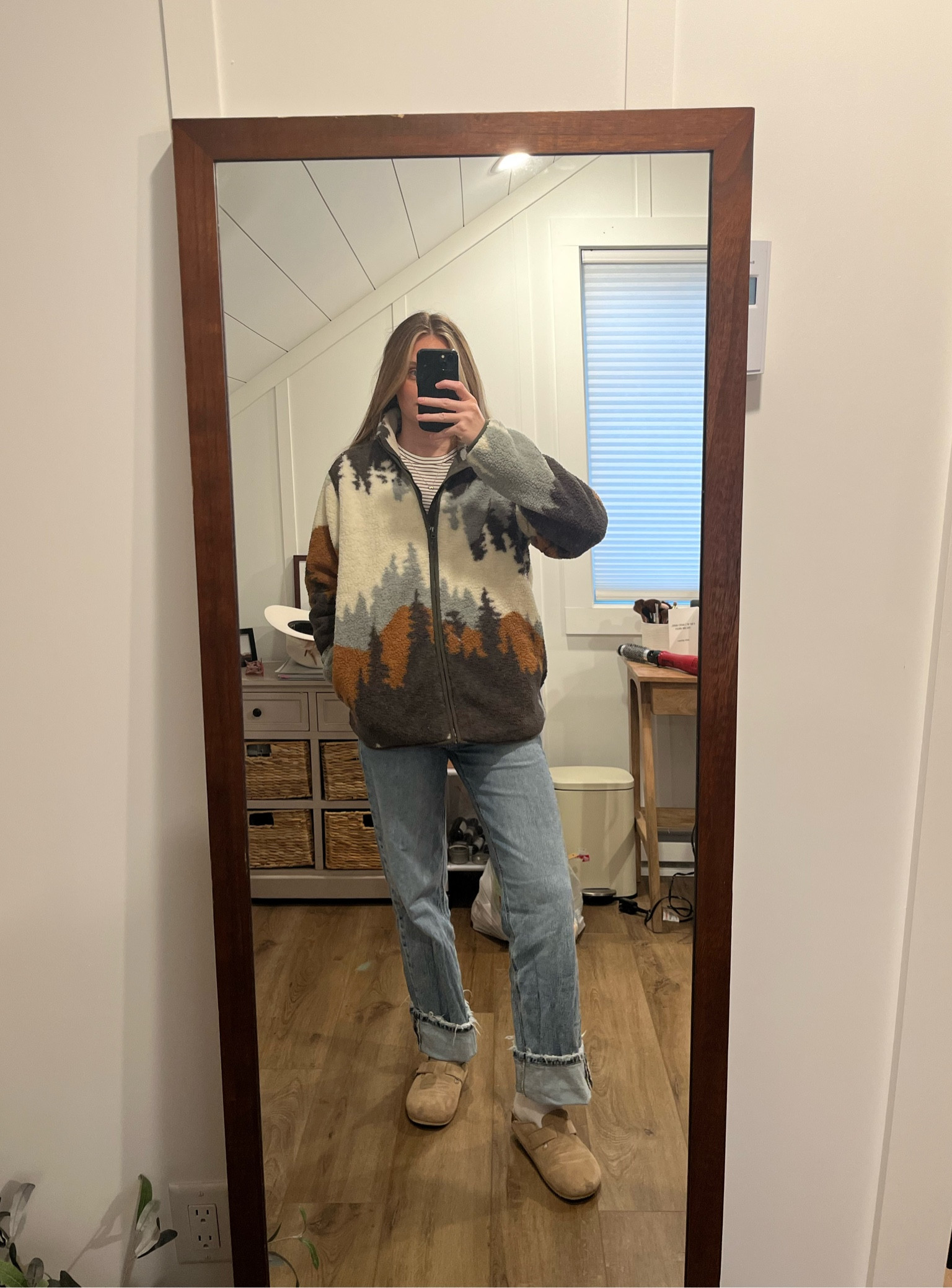 Cozy fall 🫶🏼🫶🏼

#LTKFindsUnder50 #LTKSeasonal #LTKU