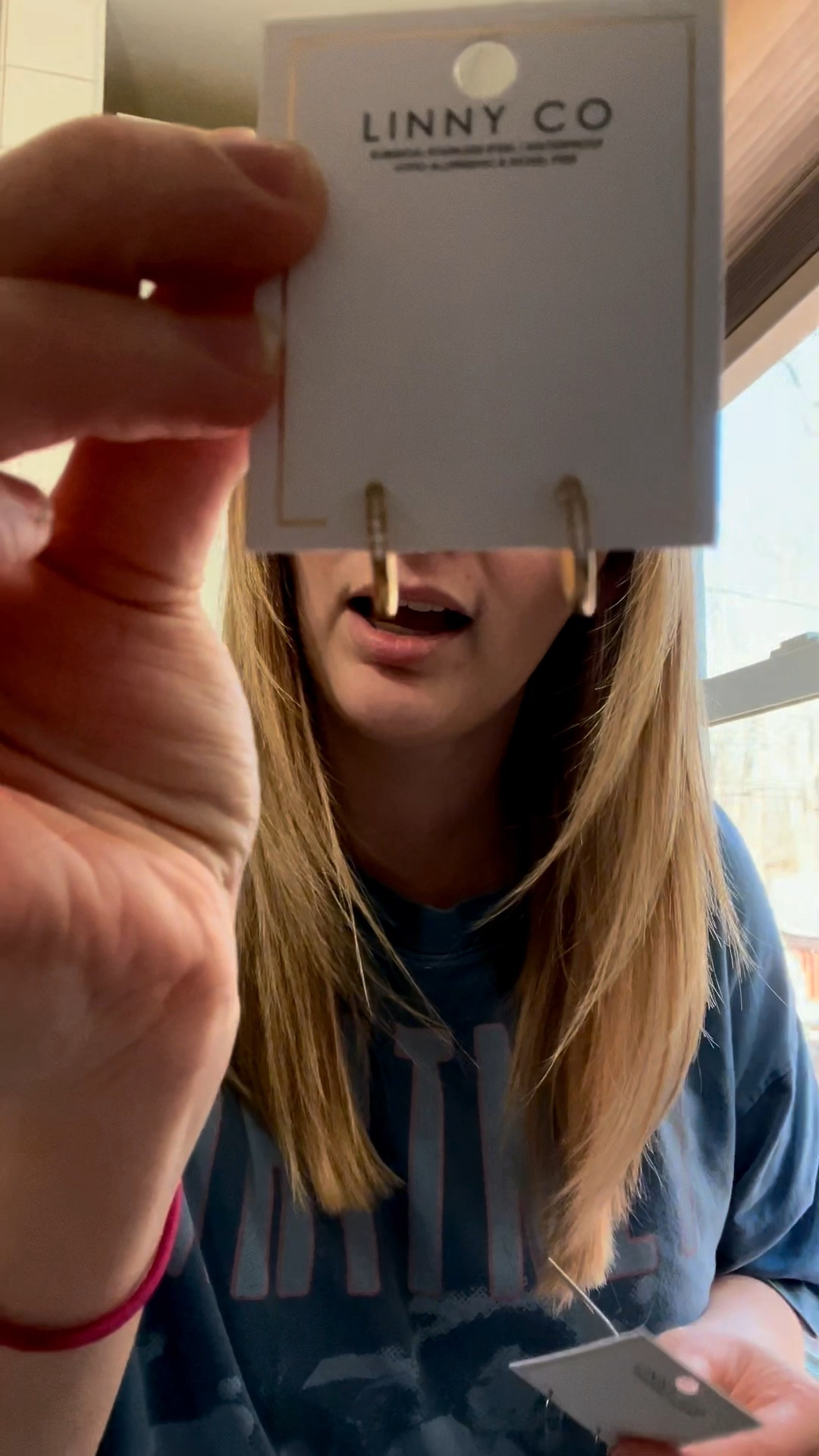 am so excited to be partnering with LINNY CO! If you’re looking for high-quality jewelry that is actually comfortable, this is it. I picked up a mix of gold and silver pieces because I couldn’t choose just one:
• Scarlett Hoop Gold (12mm CZ): The perfect everyday huggie.
• Clara Cross Gold Sparkle: These screwback studs are a game changer—no poking behind the ear!
• Carly Cross Silver: A delicate, classic layering piece.
• Ava Silver Infinity Hoops: Effortless and chic.
Everything is hypoallergenic and safety-tested, making them great for sensitive ears (and kids too!).
Click the images below to shop my exact stack! 👇
#LTKjewelry #LTKgiftguide #jewelrycollection #linnyco #earringstyle #everydayjewelry

#LTKWedding #LTKootd #LTKSaleAlert